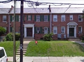 Building Photo - 145 36th St NE