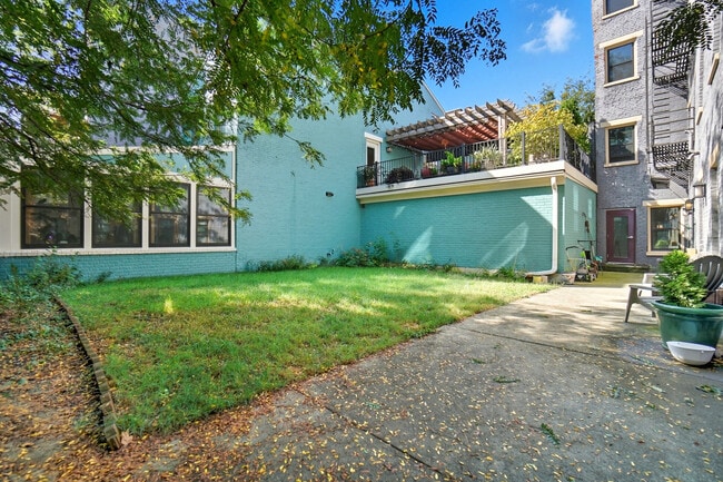 Building Photo - 1412 Republic St