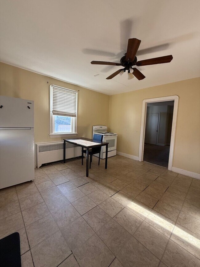 Foto del edificio - 438 Euclid Ave