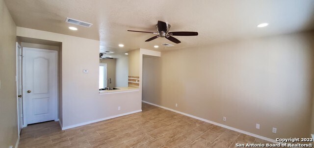 Building Photo - 114 McLennan Oak