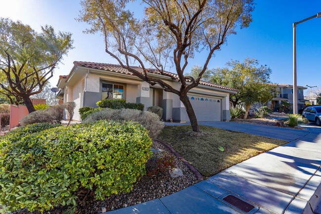 Building Photo - 3 Bedroom Summerlin South Beauty