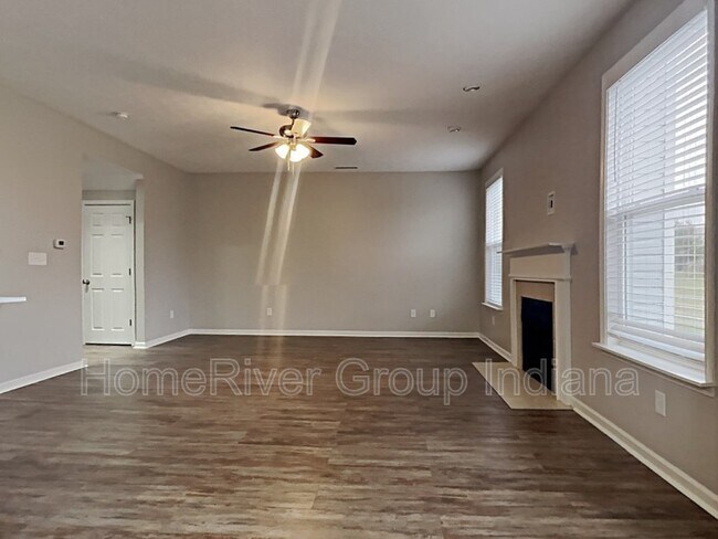 Building Photo - 3801 Tartan Trail