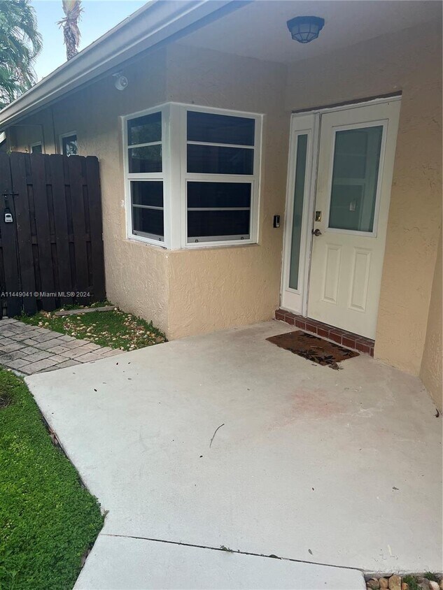 12105 NW 32nd Manor, Sunrise, FL 33323 House Rental in Sunrise, FL