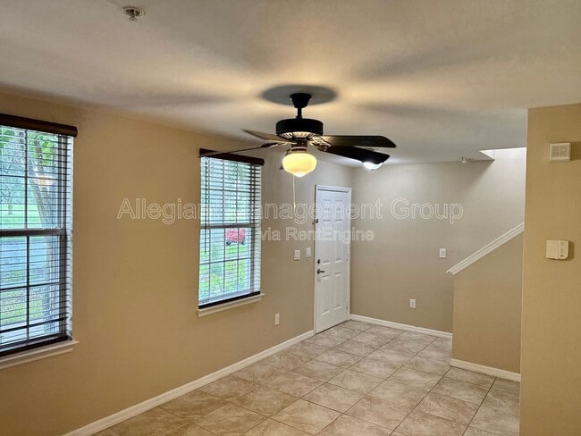 Building Photo - 1048 Waterside Dr