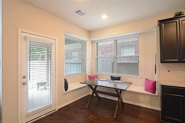 Building Photo - 15415 Pattington Cypress Dr