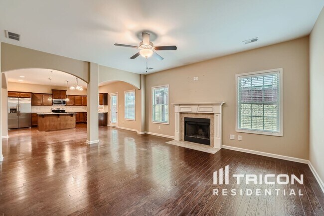 Foto del edificio - 328 Cliffhaven Cir