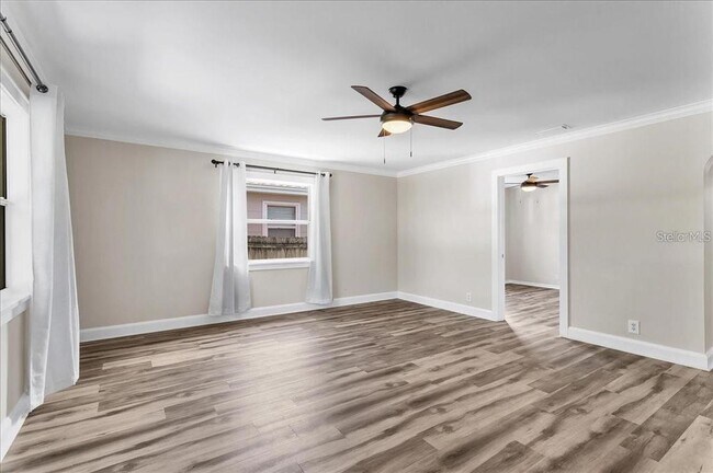 Foto del edificio - 828 22nd Ave N