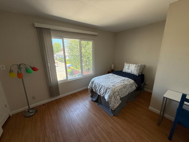 Building Photo - 107 S Grant St