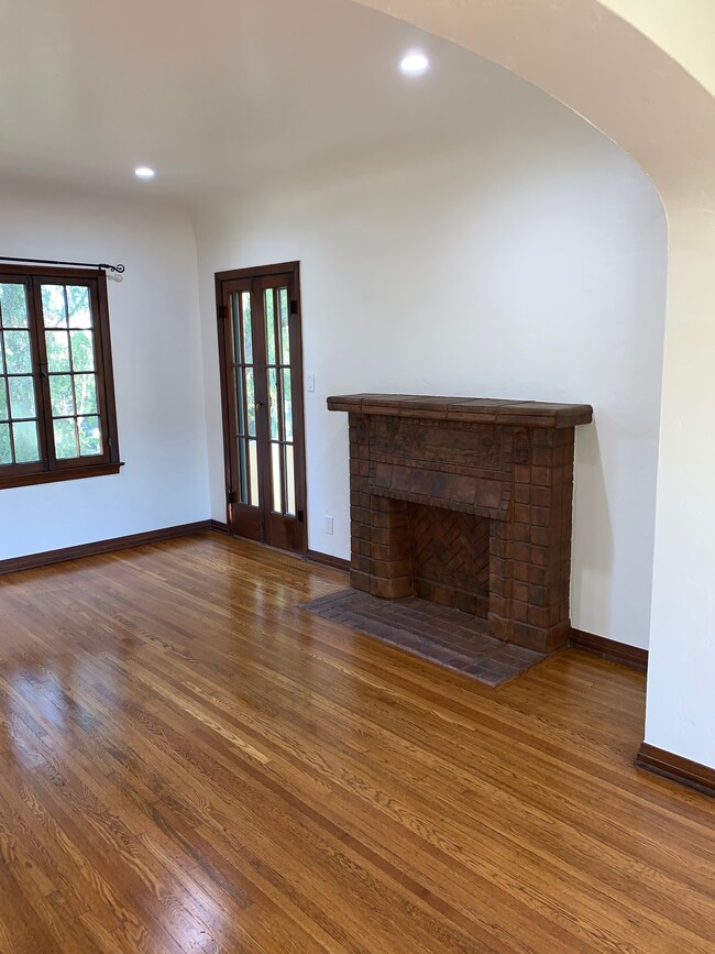 1920's Claystone Potteries Fireplace - 1228 S Hayworth Ave