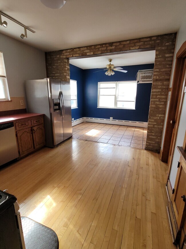 Photo - 1916 Elmwood Ave Apartments