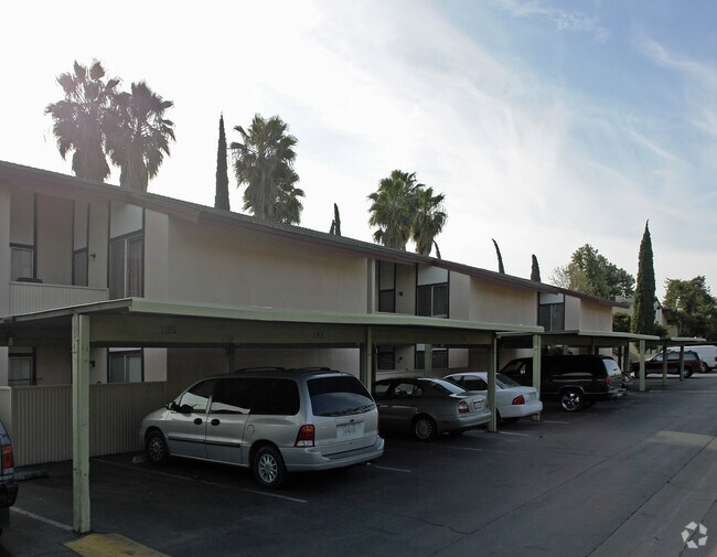 Sierra View Apartments Apartments in Fresno, CA