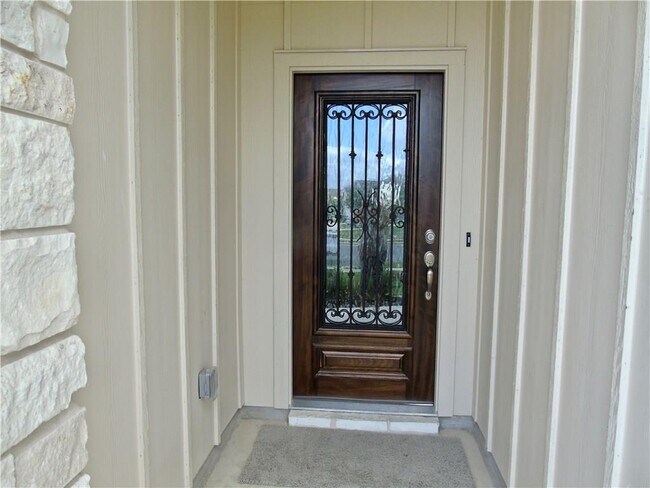 Building Photo - 505 Vista Portola Loop