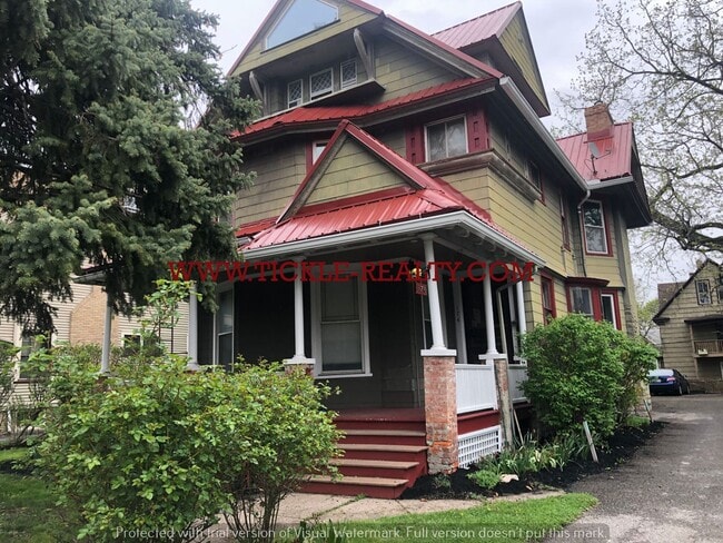 Foto del edificio - 174 N Goodman St