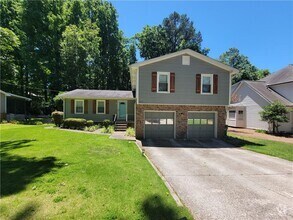 Building Photo - 4257 Duesenberg Dr