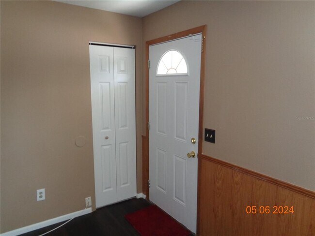 Building Photo - 231 Dogwood Ave