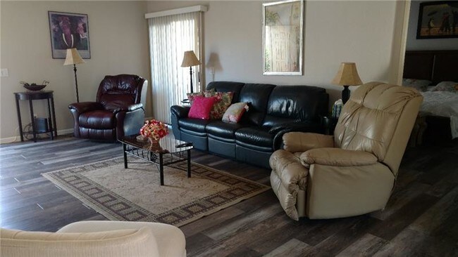 Foto del edificio - 43914 W Wade Dr