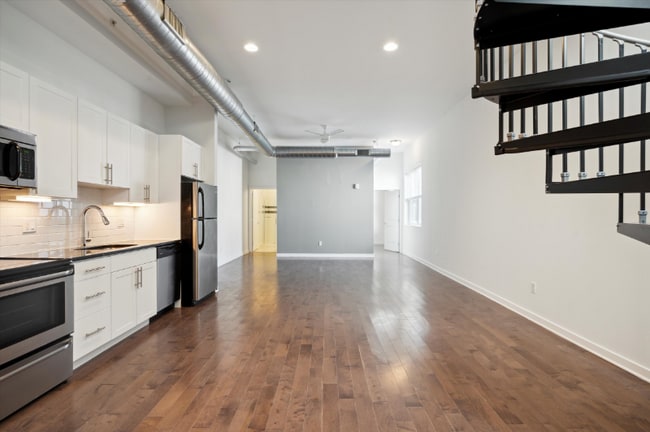 Building Photo - 710 Chestnut St