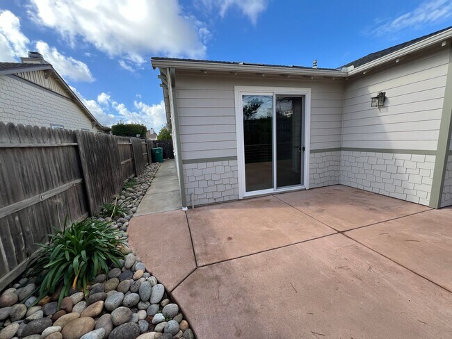 Building Photo - 5264 Southcreek Ct