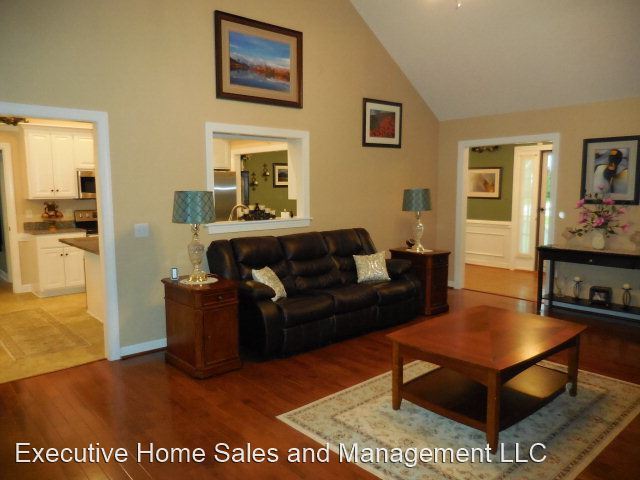 Building Photo - 3 br, 3 bath House - 312 Hunters Creek