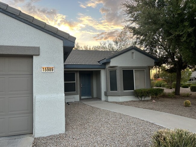 Building Photo - 15989 W Mesquite Ct
