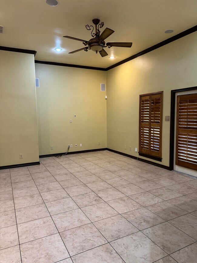 Foto del edificio - 8708 Jerry Loop