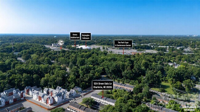 Foto del edificio - 1224 Green Oaks Ln