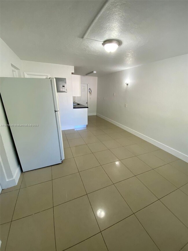 Foto del edificio - 1800 NW 9th St