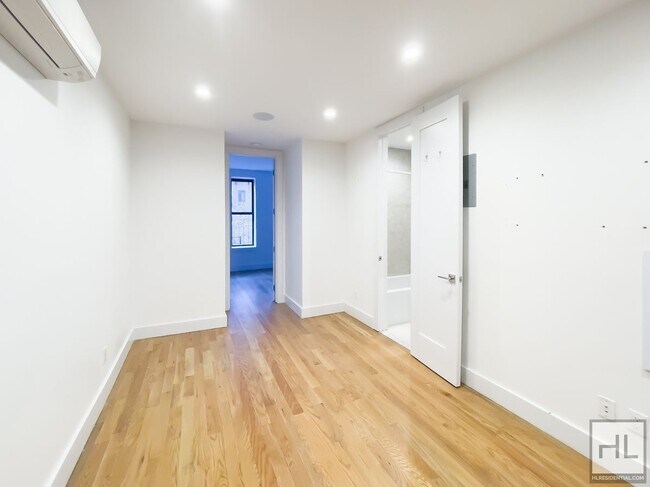 Foto del edificio - EAST 93 STREET / Upper East Side / Renovat...