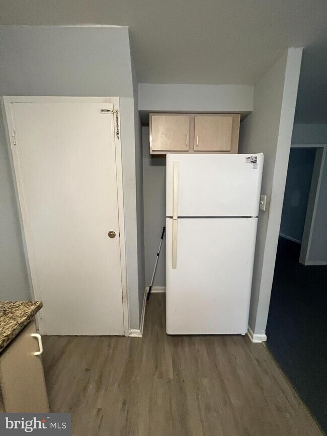 Building Photo - 4206 Doris Ave