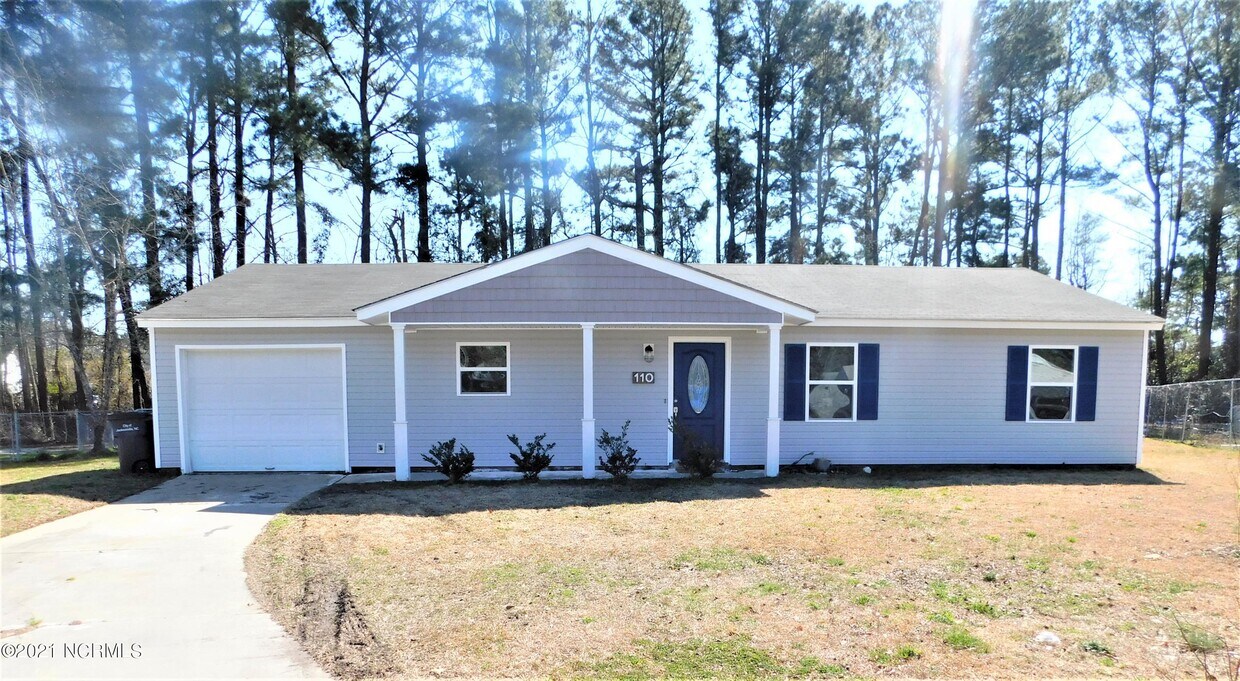 Primary Photo - 110 Woodside Ct