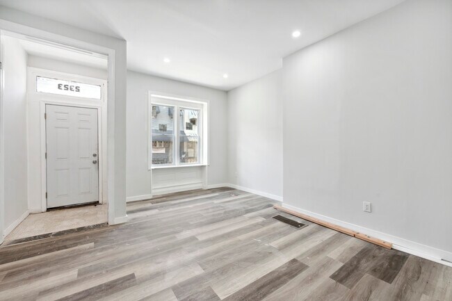 Building Photo - 2323 N 18th St