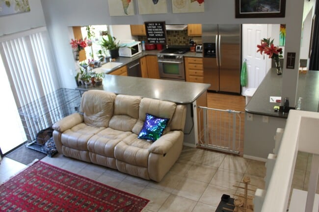 Building Photo - 7155 Delmonico Dr