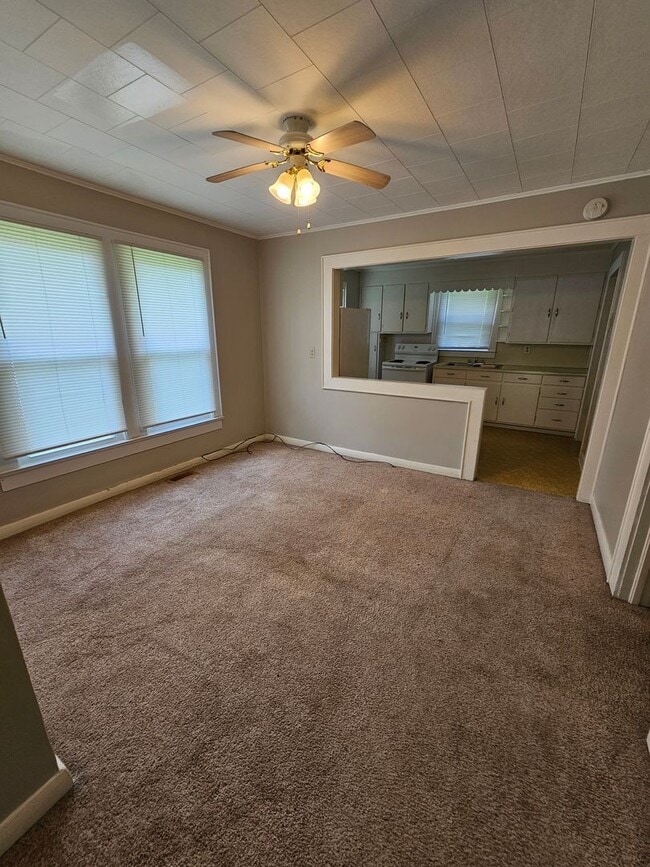 Building Photo - 2 BR in Thomasville!