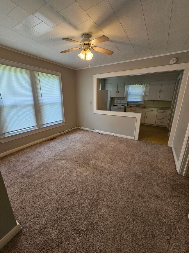 Foto del edificio - 2 BR in Thomasville!