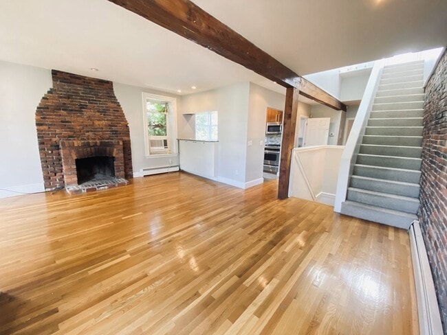 Building Photo - 15 Albemarle St