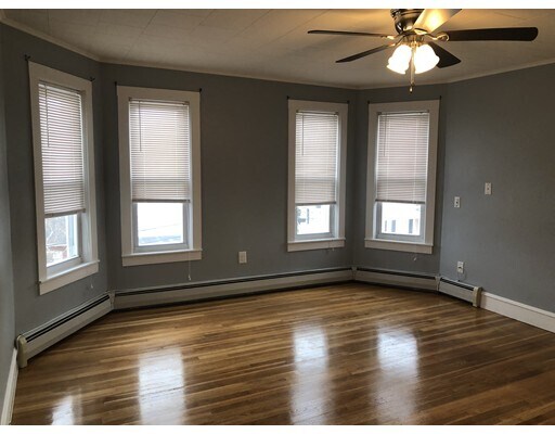Primary Photo - 103 Crawford St