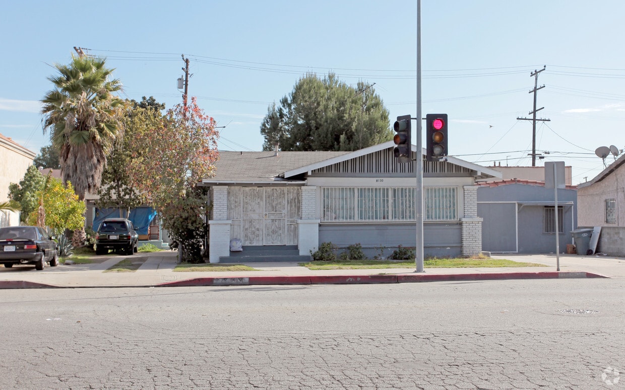 Primary Photo - 8128 Seville Ave