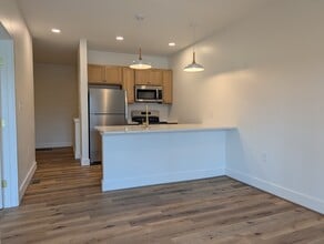Building Photo - 5900 Fort Ave