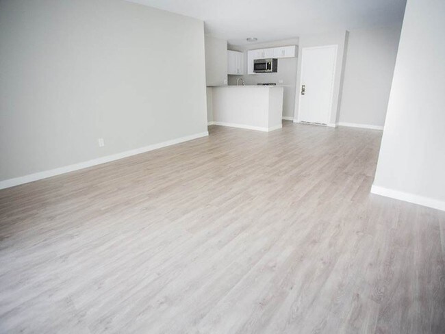 Building Photo - 9010 Tobias Ave