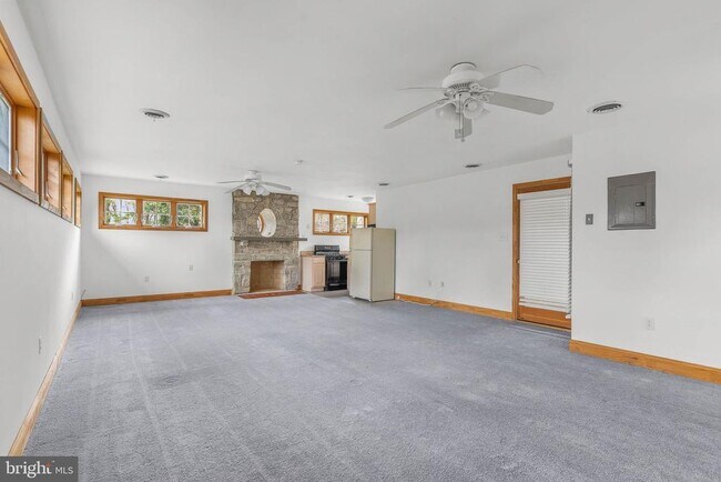 Foto del edificio - 217 N Providence Rd