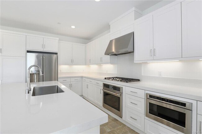 Foto del edificio - 27336 Great Divide Lane, Valencia, CA 9135...