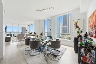 Building Photo - 601 NE 27th St