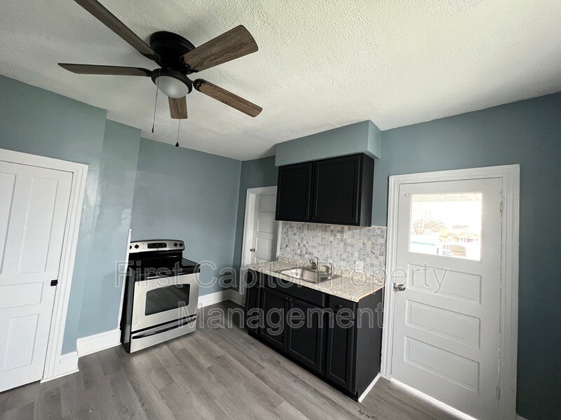 Primary Photo - 306 3rd St