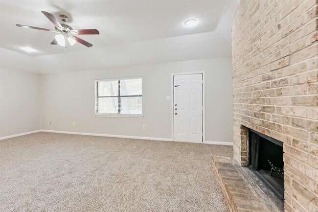Building Photo - 16323 Port O Call St