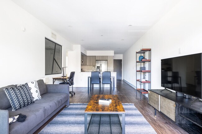 Foto del edificio - 409 Hayworth Ave