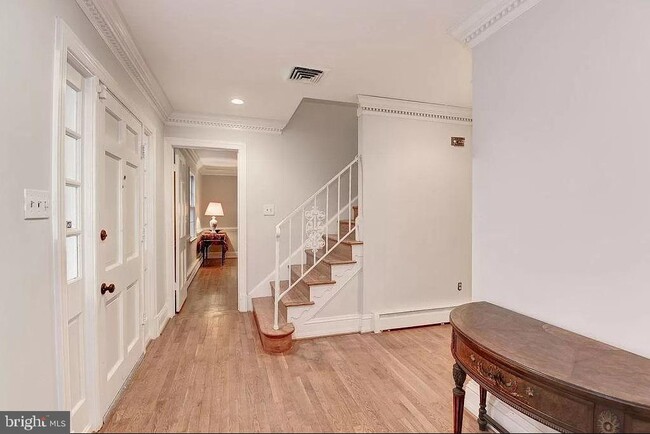 Building Photo - 1320 Banquo Ct
