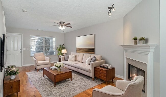 Photo - 708 Flintlock Ct House