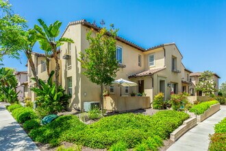 Building Photo - 2234 Capistrano Way