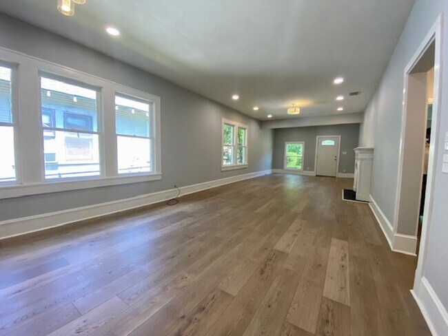 Foto del edificio - 2401 Darien St