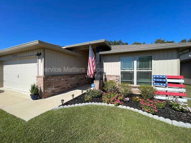 Foto del edificio - 5153 Peach Dr